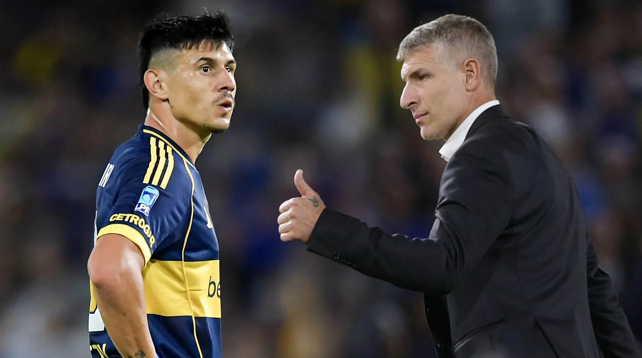 Adam Bareiro, delantero de Boca, y Martín Palermo.