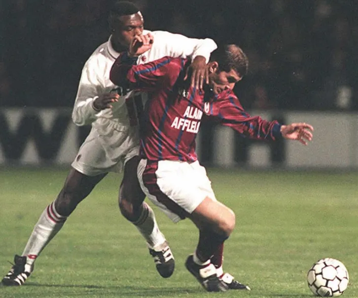 Zidane vistió la camiseta del Girondins de Bordeaux entre 1992 y 1996. (Facebook/FC Girondins de Bordeaux)