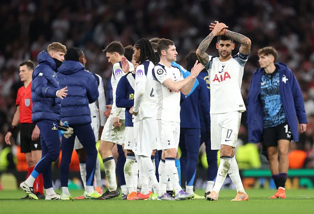 El plantel de Tottenham no gana en Premier League desde el año pasado. (Getty)