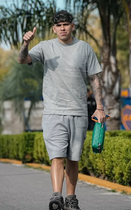 Carlos Palacios afronta la recuperación de su lesión en la rodilla (Prensa Boca).