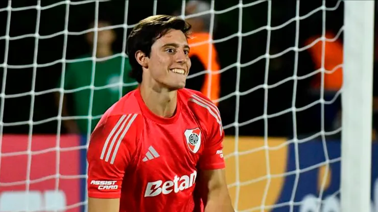 Santiago Beltrán, el arquero de River que reemplaza a Franco Armani.