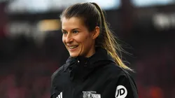 Marie-Louise Eta hace historia en el fútbol.