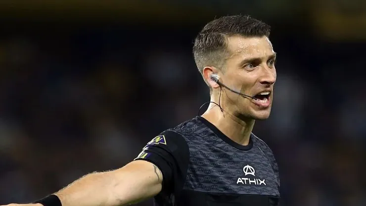 Sebastián Zunino, el árbitro del clásico entre Racing y River.