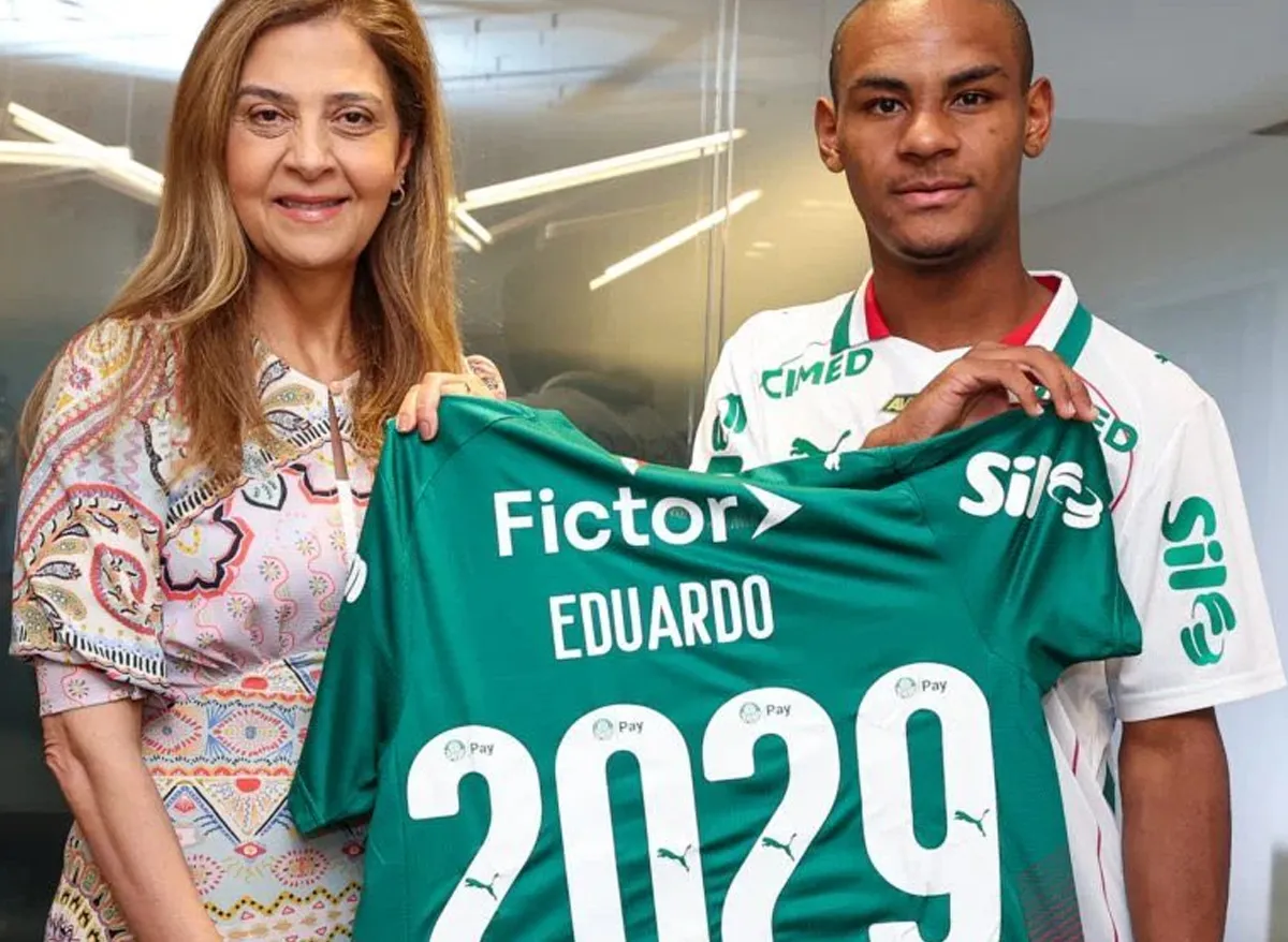 Eduardo no debutó con Palmeiras, pero firmó contrato hasta 2029.