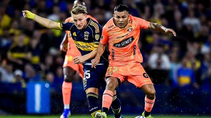 Boca y Barcelona se enfrentan en La Bombonera.