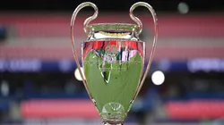 El trofeo de la Champions League espera por el nuevo campeón.