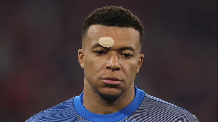 Kylian Mbappé, con parche en la frente ante Bayern: el motivo