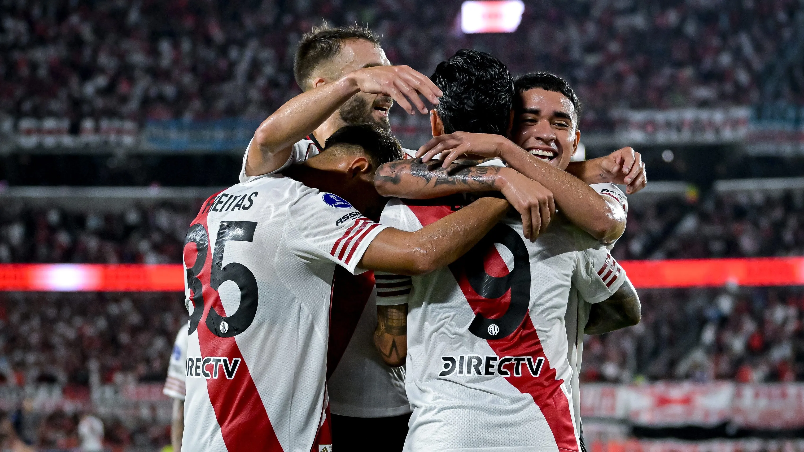 River le ganó a Carabobo en el Monumental con un recambio.