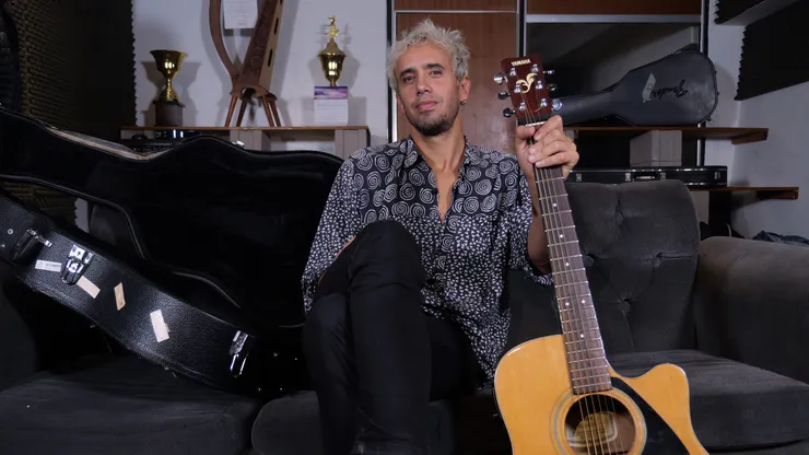 Juan Ignacio Antonio es el líder y cantante de Francia 98.