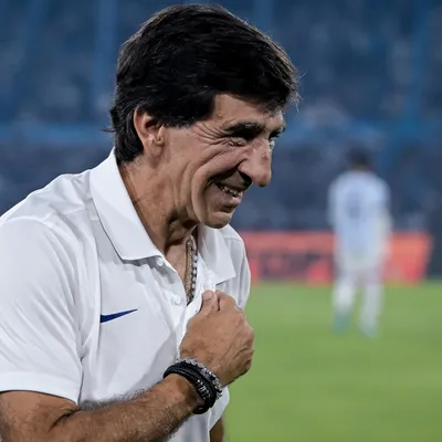 Pronósticos Aldosivi vs. Racing: La Academia busca oxígeno en Mar del Plata ante un Tiburón necesitado