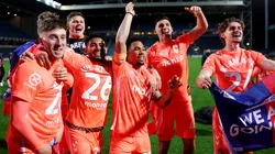 Los futbolistas de Convetry City festejando el ascenso a la Premier League.