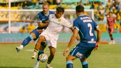 Racing en su visita a Aldosivi.