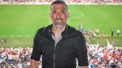 Mariano Pavon en su visita al Estadio Monumental.