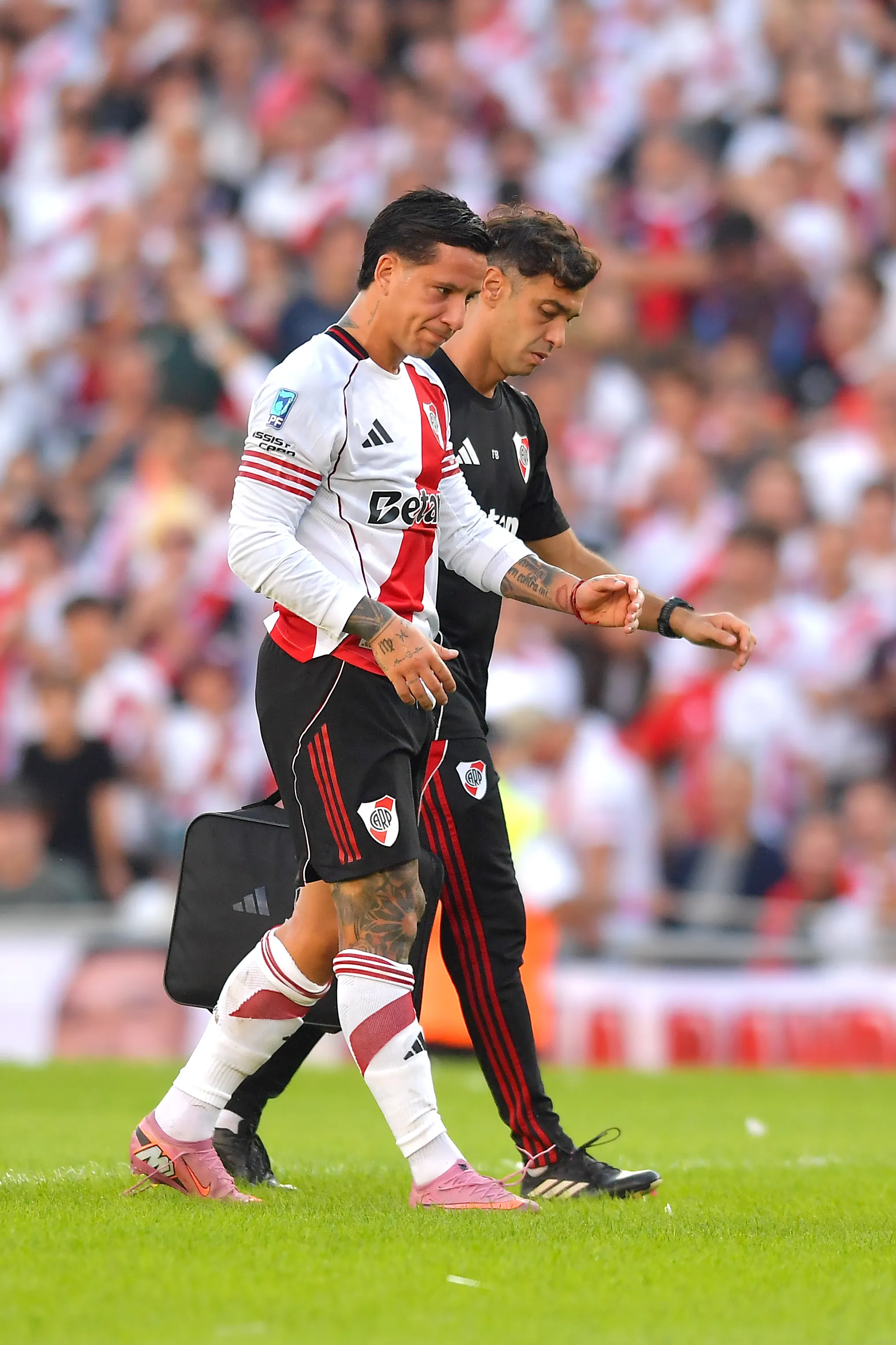 Sebastián Driussi salió lesionado en el Superclásico. (Getty).