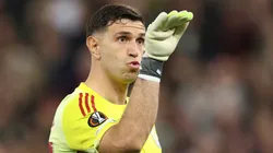 Dibu Martínez, arquero de Aston Villa.