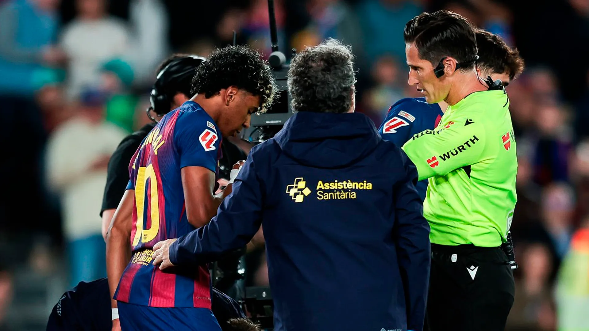 Lamine Yamal se retiró lesionado. (Foto: Getty)