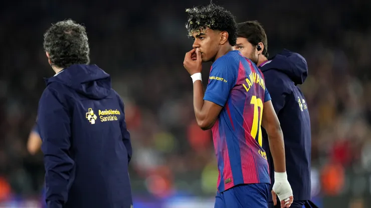 Lamine Yamal no pudo seguir jugando.