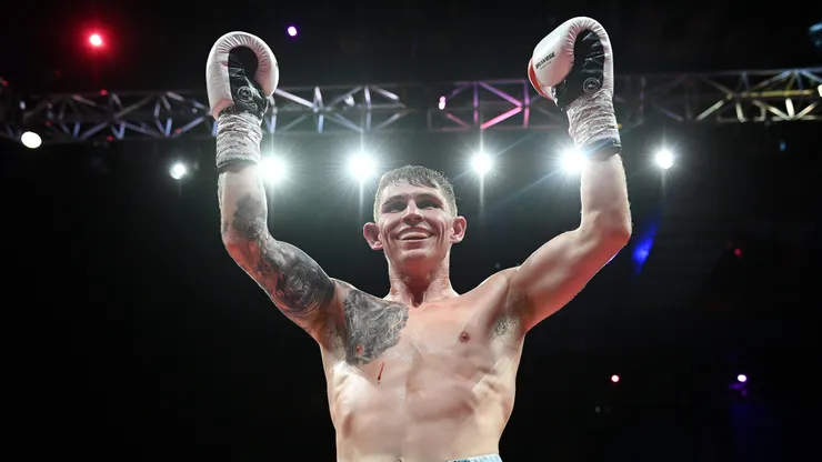 Llegó invicto, tiró cuatro veces a su rival, pero tuvo que retirarse del boxeo tras sufrir un nocaut brutal