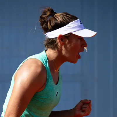 Solana Sierra arrasó con una Top 40 y ya está en tercera ronda de su primer Masters de Madrid