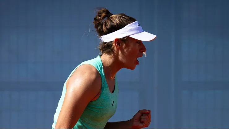 Solana Sierra arrasó con una Top 40 y ya está en tercera ronda de su primer Masters de Madrid