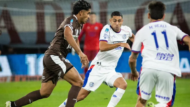 Platense y San Lorenzo, por el Torneo Apertura 2026.