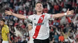 Giuliano Galoppo festeja su gol con River ante Aldosivi.