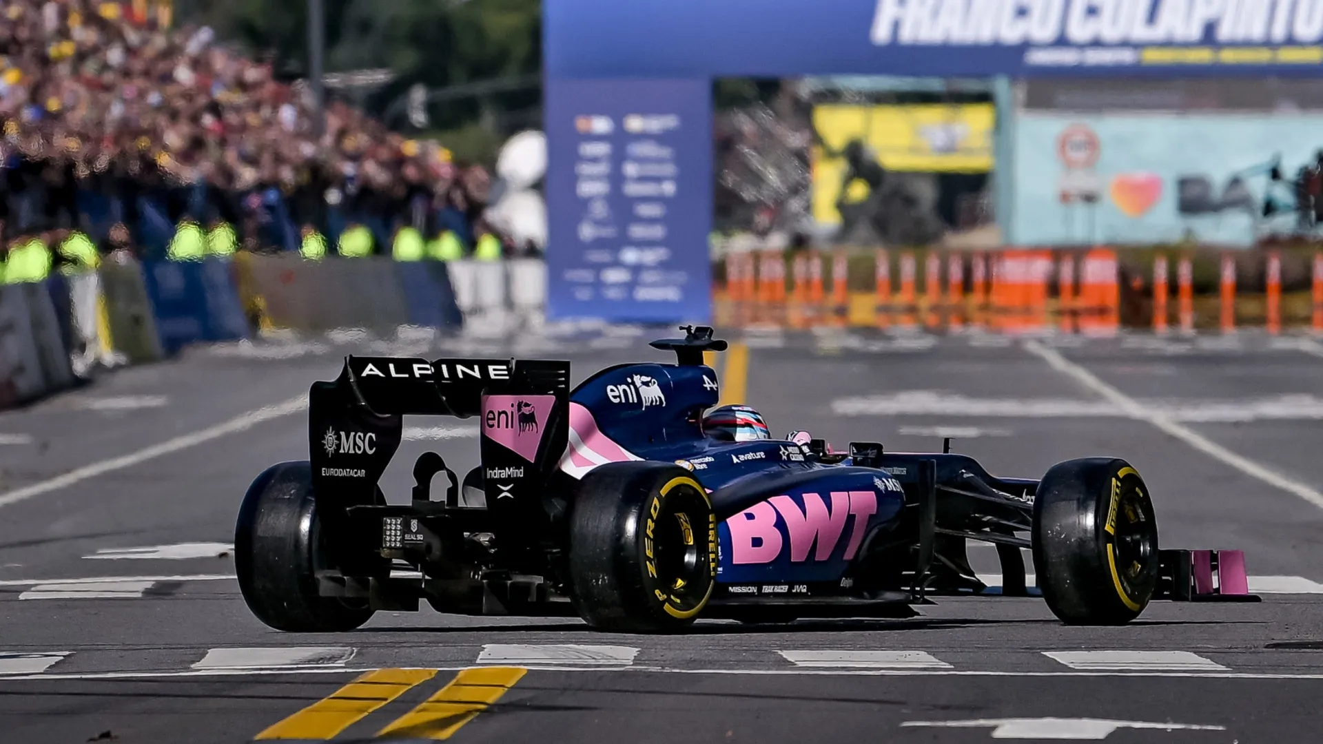 Franco Colapinto, piloto de Alpine en la Fórmula 1, en la exhibición de Buenos Aires. (Getty Images)