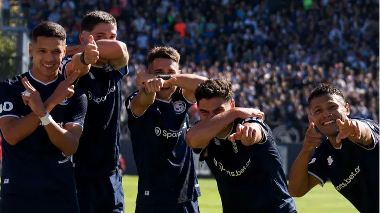 Independiente Rivadavia se quedó con el clásico mendocino mediante un resultado histórico. (@CSIRoficial)