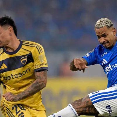 Con uno menos por la expulsión de Bareiro, Boca cayó ante Cruzeiro