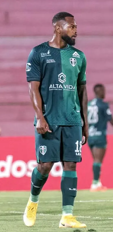 Pera en Real Tomayapo de Bolivia. (Foto: @dperea9).