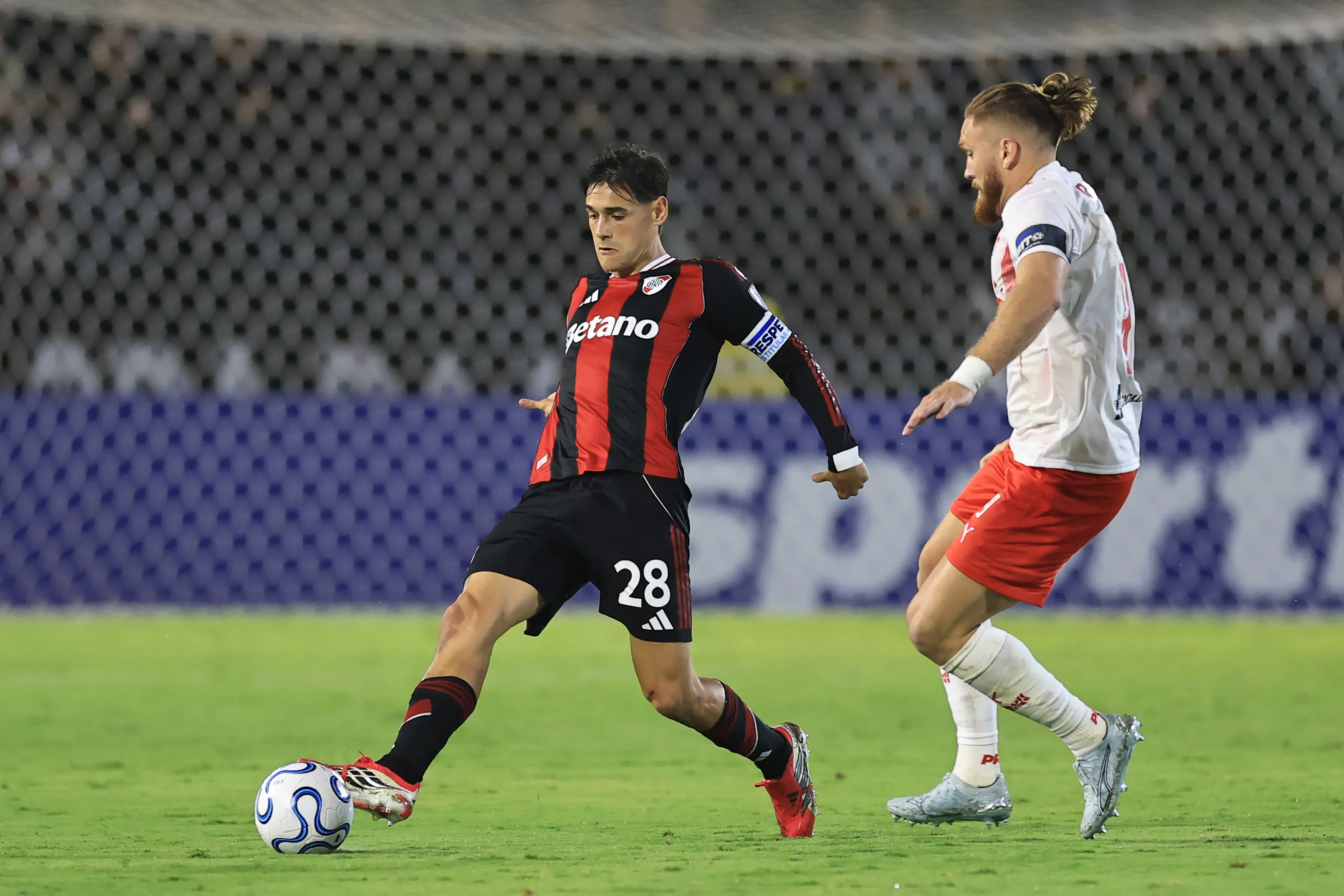 Lucas Martínez Quarta, defensor de River vs. RB Bragantino. (Getty Images)