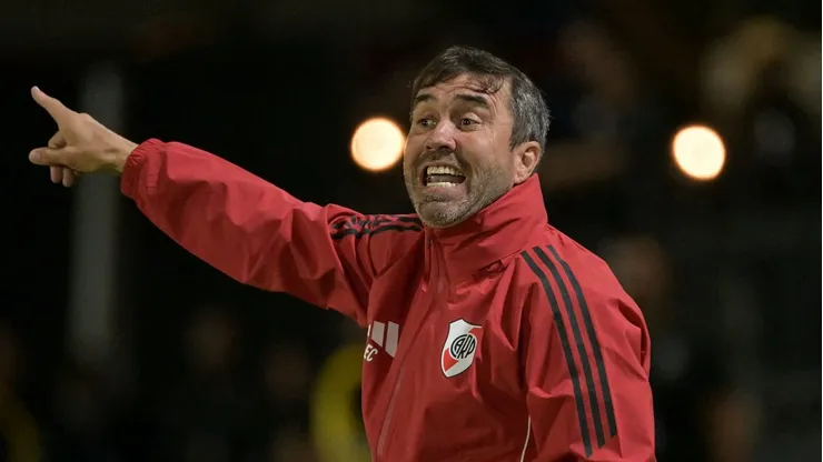 Eduardo Coudet ya piensa en el partido ante Gimnasia.