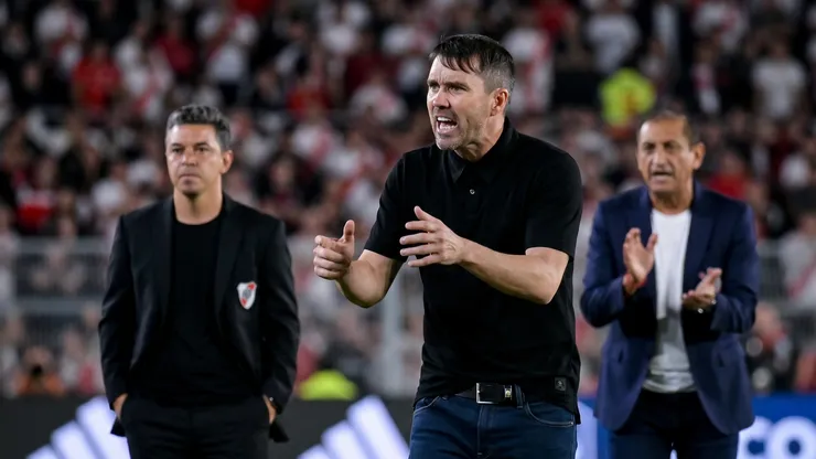 Coudet no puede enderezar el rumbo.