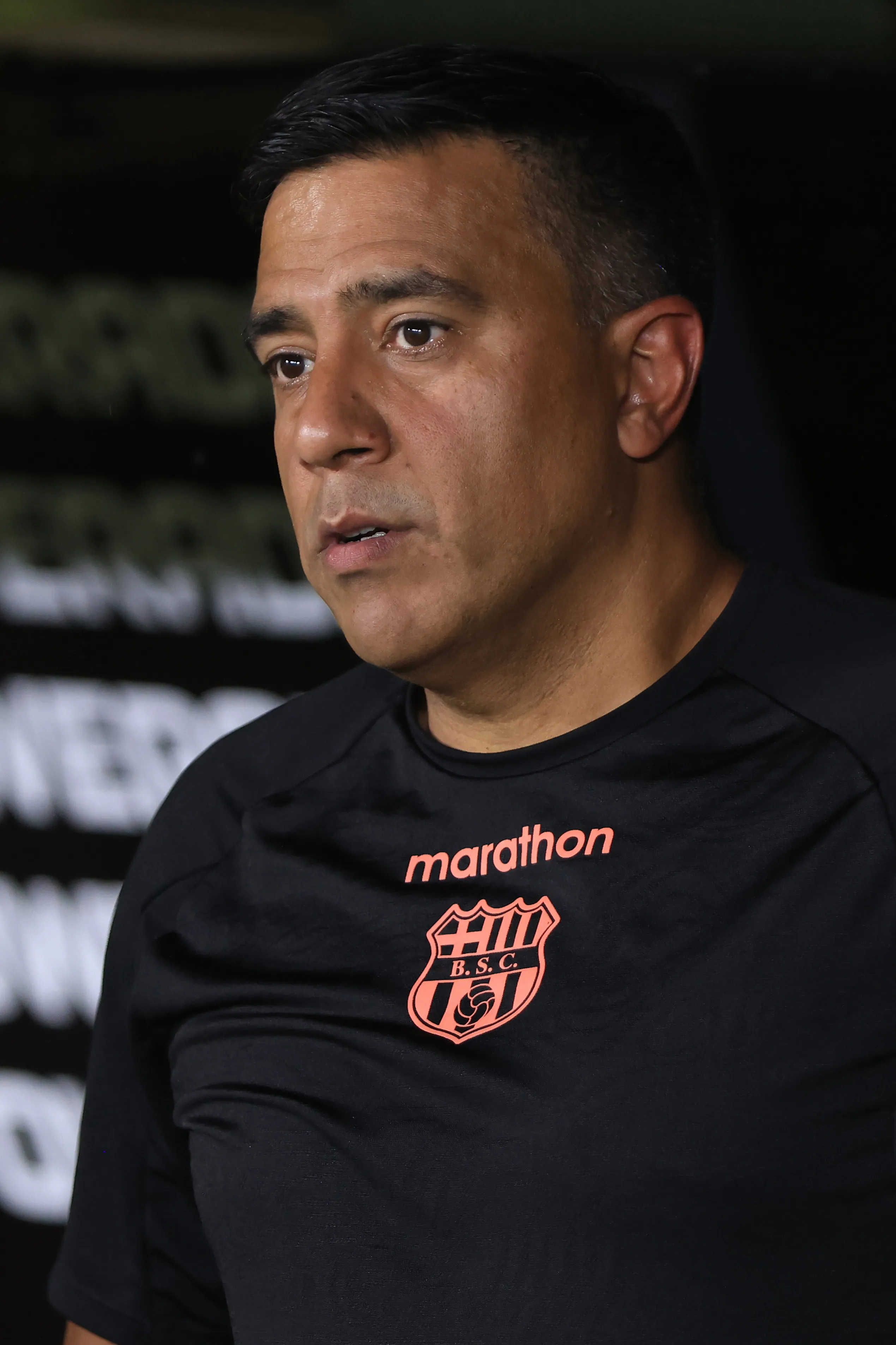 César Farías consiguió los primeros puntos con Barcelona.