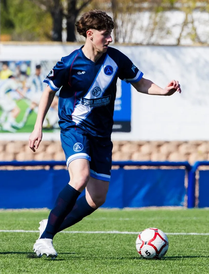 Nahuel Masciotra, uno de los jugadores del Sub 19 que también ya debutó en Primera. (Foto: Club Argentino)