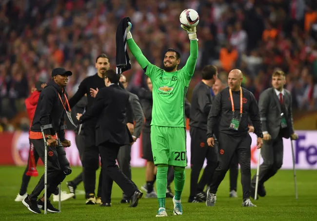 Chiquito Romero fue clave en el United de Mourinho campeón de Europa League. (Getty)