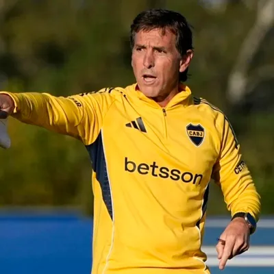 Un cambio: el equipo de Boca vs. Universidad Católica