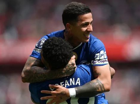 El golazo de tiro libre con el que Enzo Fernández le empató a Liverpool