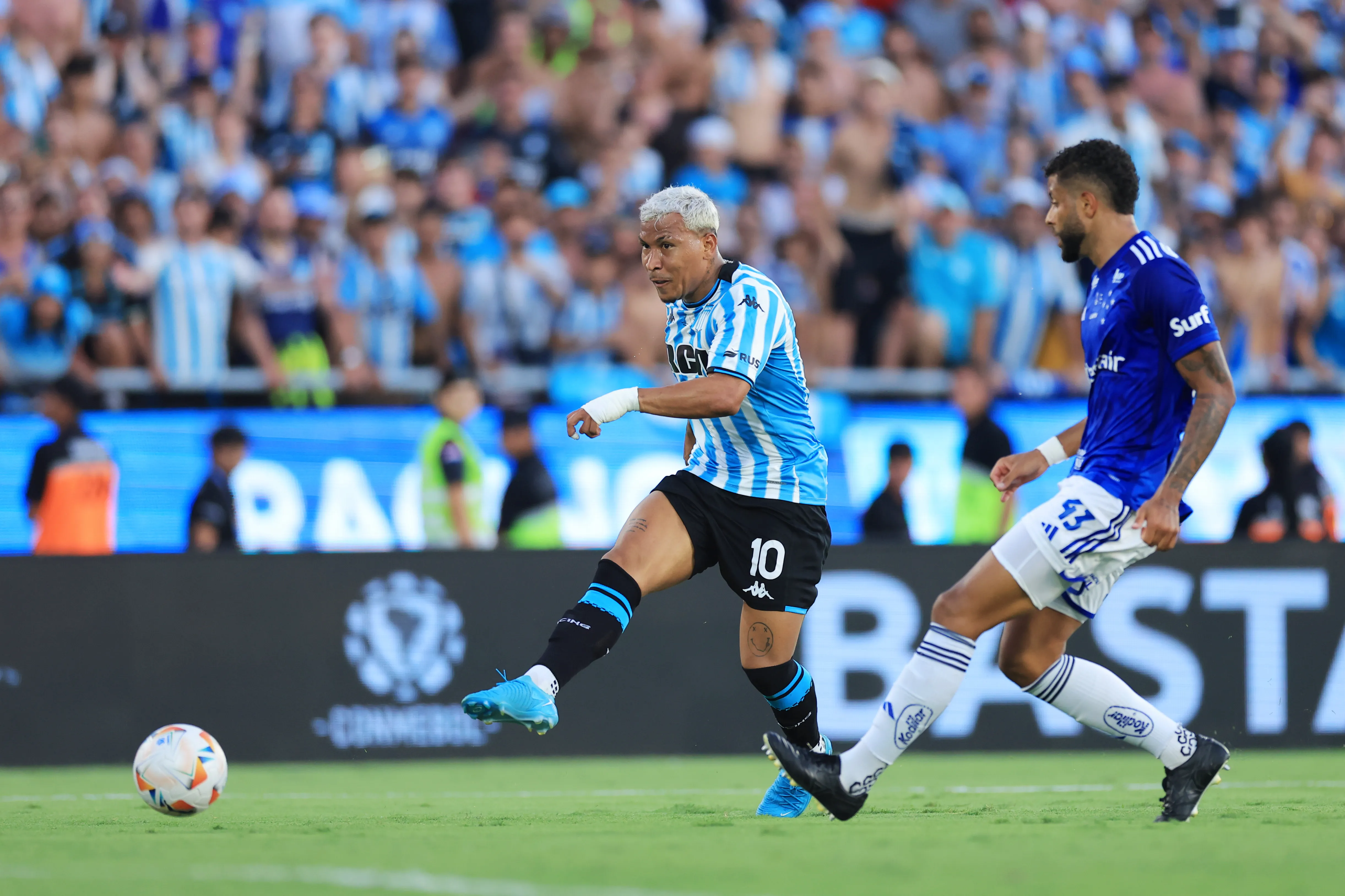 Roger Martínez, en su etapa en Racing. (Getty Images)