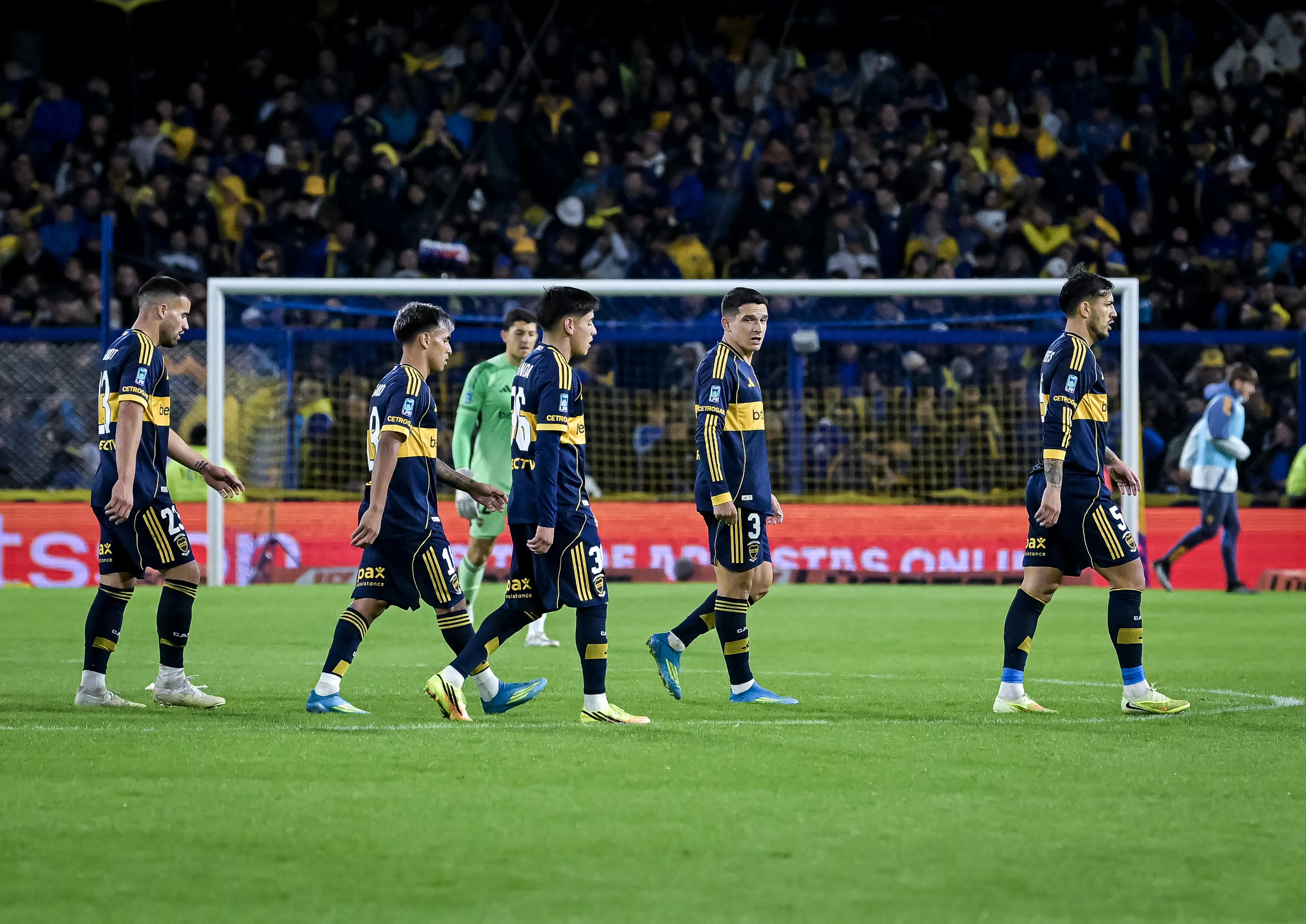 Los futbolistas de Boca en la derrota ante Huracán. (Getty Images)