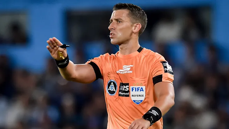 Sebastián Zunino, árbitro del fútbol argentino.