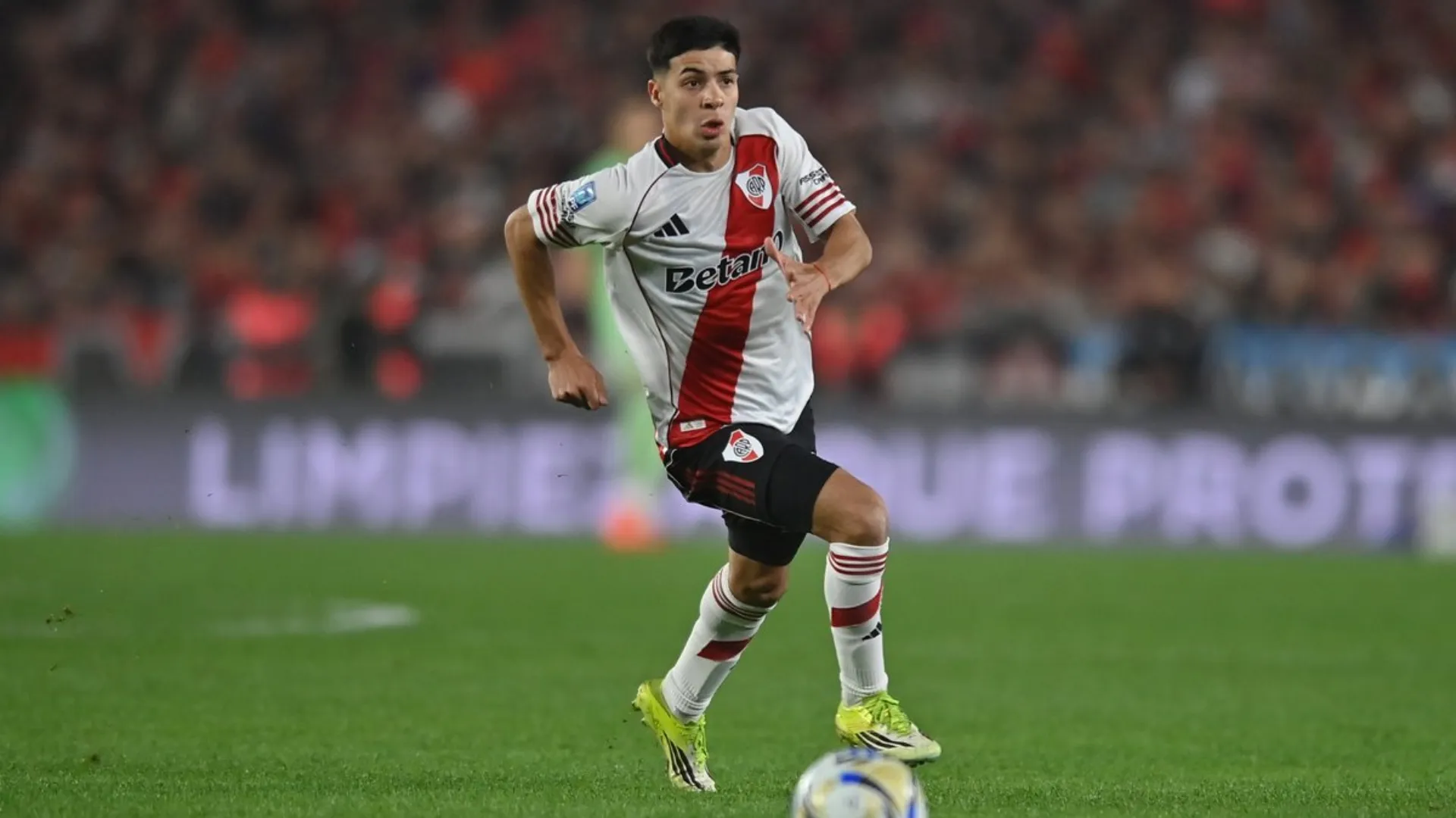 Tomás Galván en acción. (Foto: Prensa River)