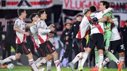 River cargó a San Lorenzo con su histórica mudanza de Boedo a Bajo Flores tras eliminarlo de Torneo Apertura.