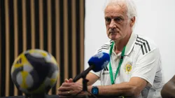 Fred Rutten renunció a la Selección de Curazao