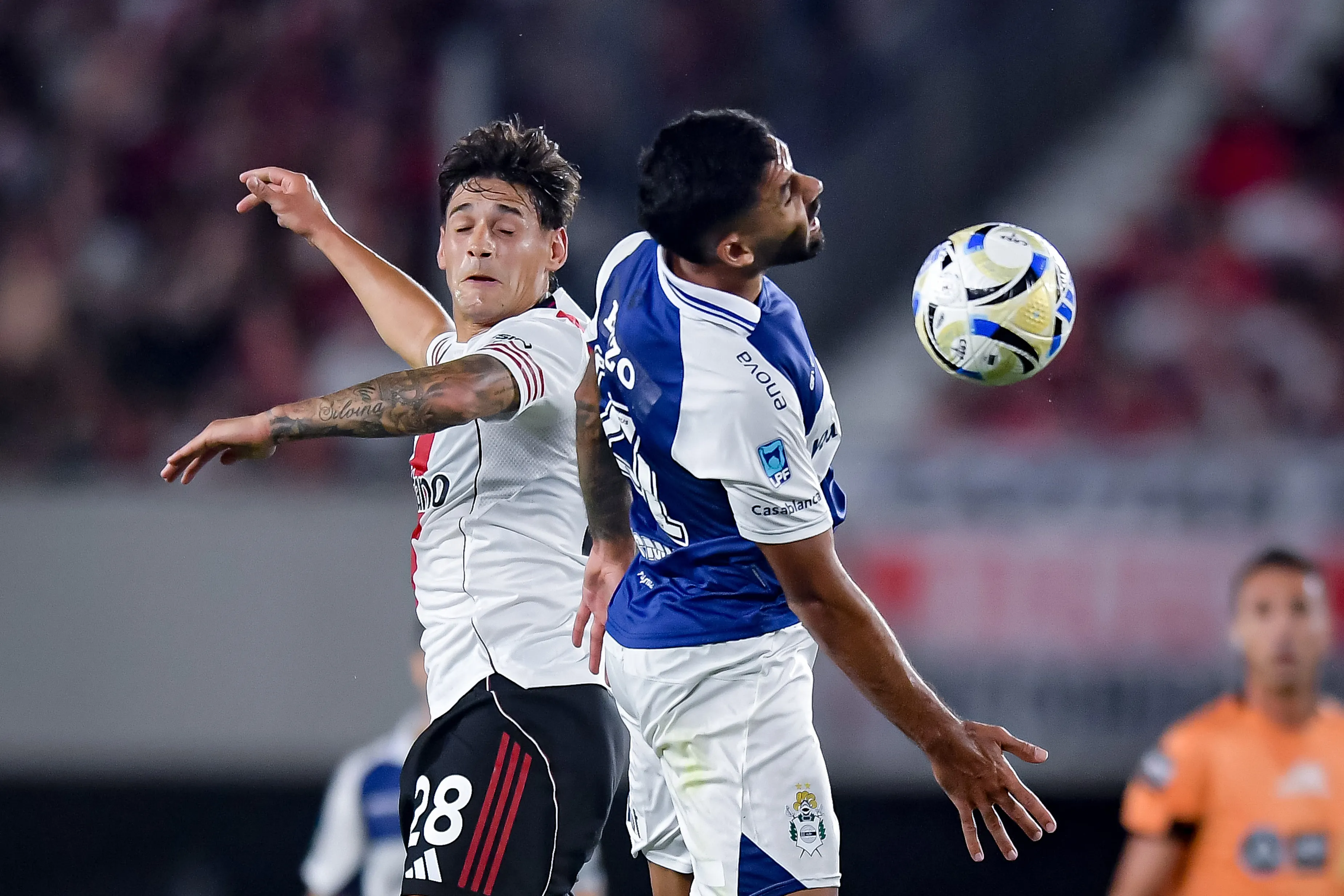 River y Gimnasia se vieron las caras en este 2026 con victoria del Millonario por 2 a 0. (Foto: Getty).