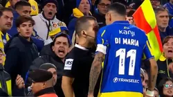 La reacción de Ángel Di María contra el juez de línea.