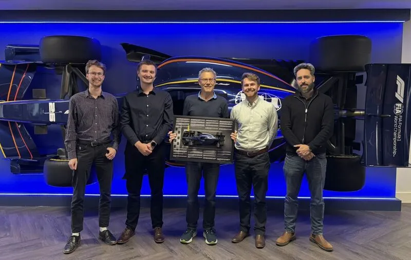 La foto con la de Somerville se despidió de la FIA.