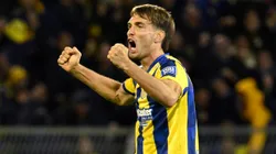 Komar le respondió a Racing y calentó la semifinal con River