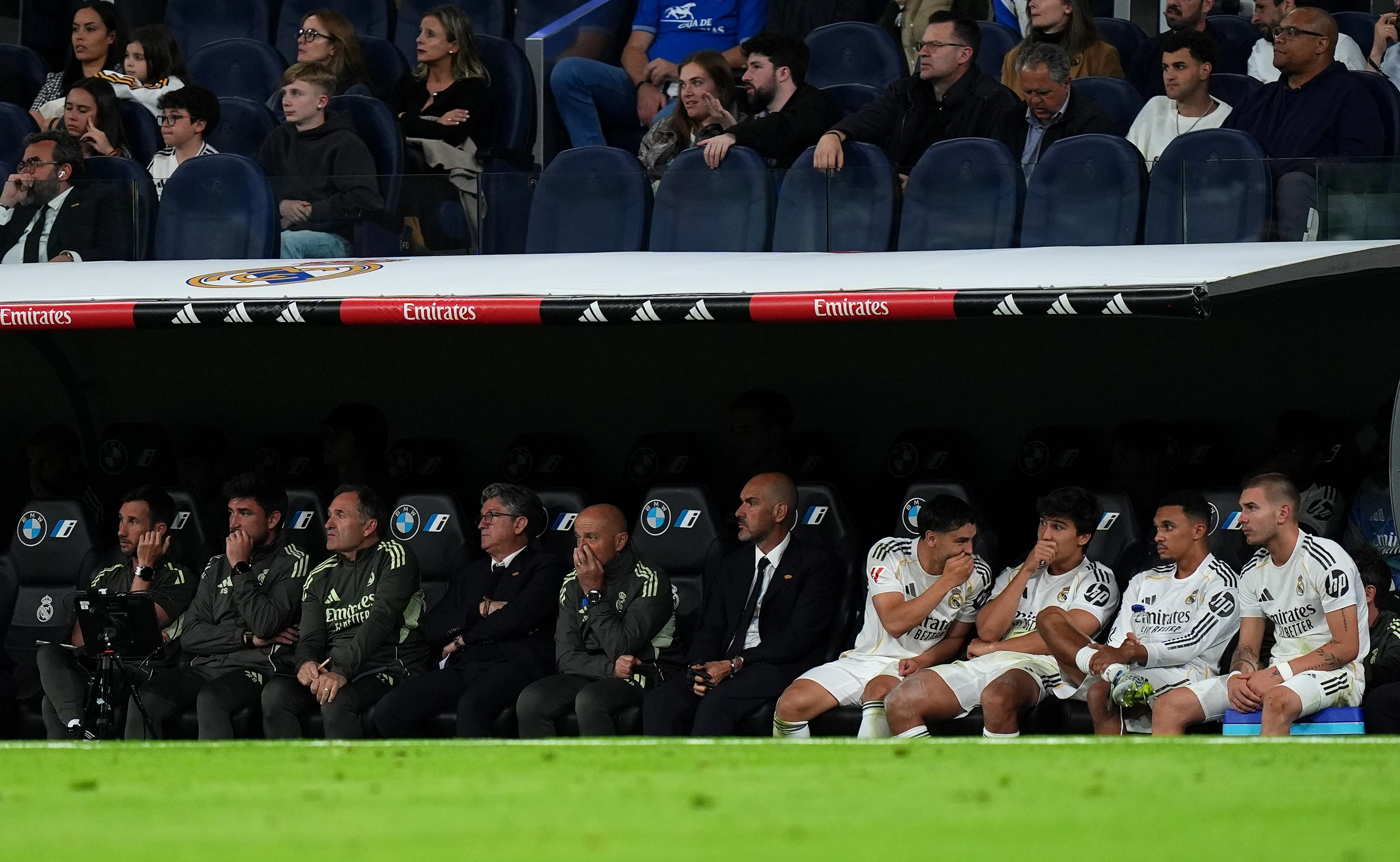 Mastantuono tras ser reemplazado. (Foto: Getty)