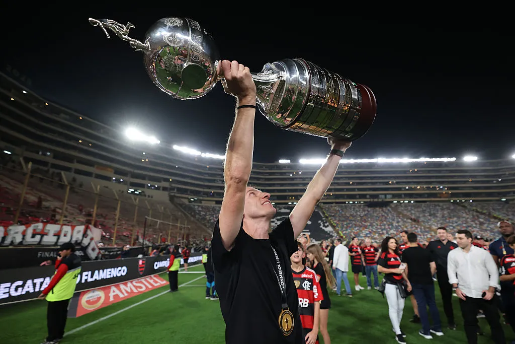 Tras ganarlo todo y ser despedido en Flamengo, Filipe Luis podría tener su estreno en Europa. (Getty)